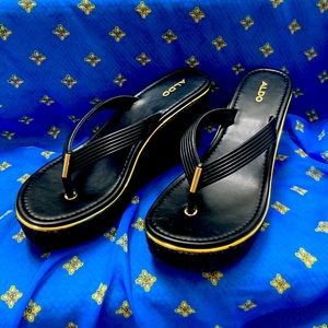 ALDO black with gold banding platform sandals size 8.5